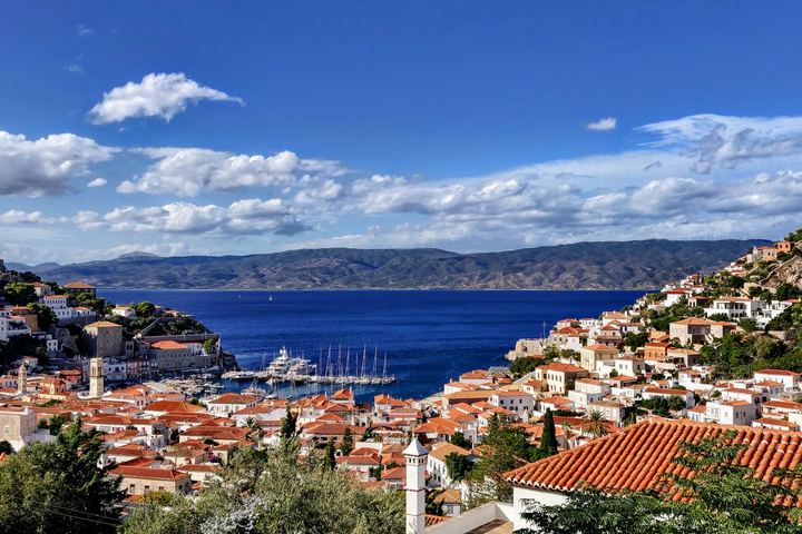 Hydra – port w Zatoce Sarońskiej, dwie godziny od Aten