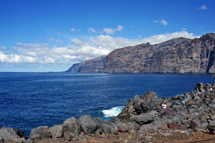 Teneryfa – klify Los Gigantes nad Atlantykiem